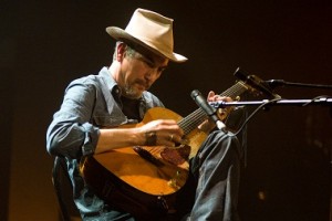Howe Gelb- cyclopes.ca